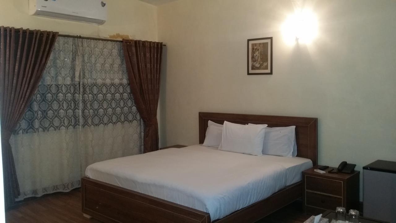 Imperial House Islamabad Bed & Breakfast Ngoại thất bức ảnh